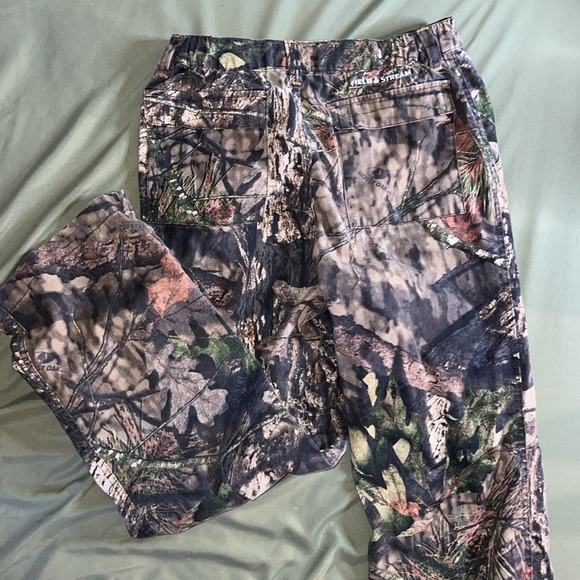 Youth Field and Stream Mossy Oak Camo Pants - Picture 3 of 4